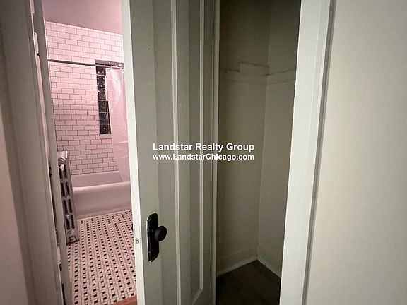 5th image of 3454 N Kedvale Ave #2