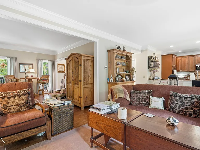 1001 Kakie Pl — Photo 11