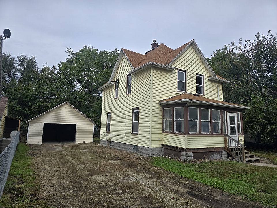 1st image of 407 Reed St
