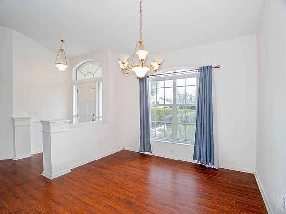 4 Dining room B_12112025