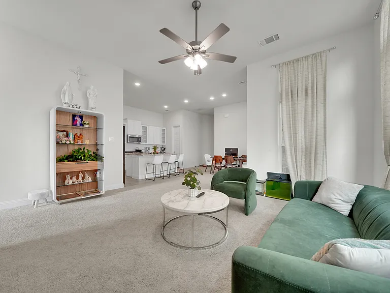 1505 Verbena Ln — Photo 12