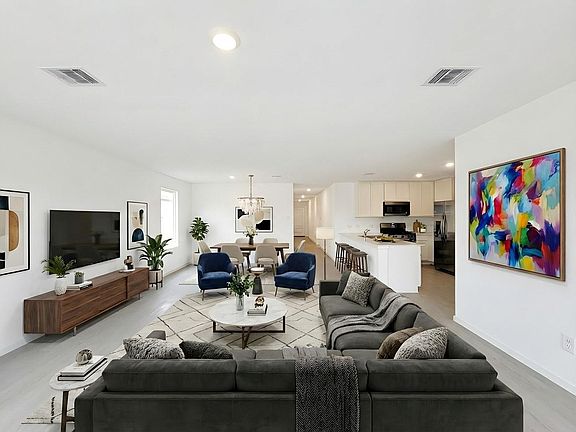 3rd image of 15675 Plum Brook Dr