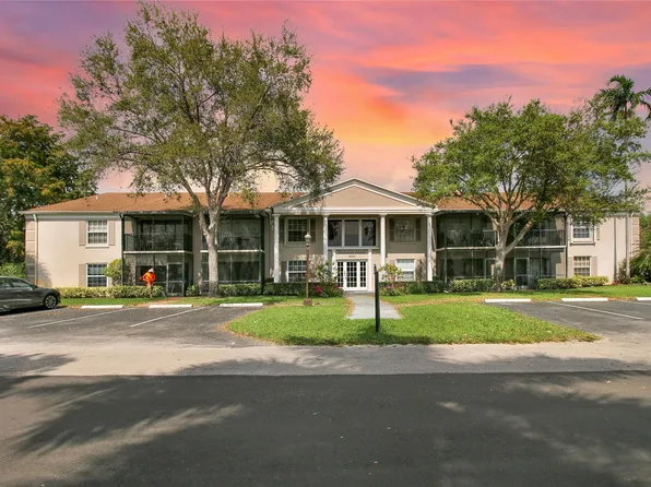 9101 Jacaranda Lane #101, Plantation, FL 33324