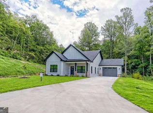 92 McTyeire Dr, Young Harris, GA 30582