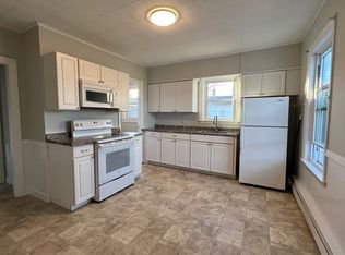 208 Irving St #2R, Framingham, MA 01702