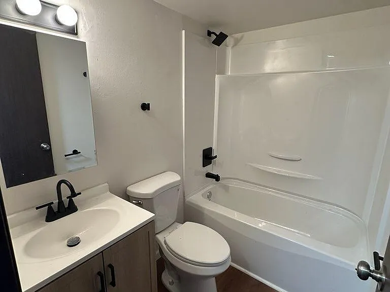 1001 N Church St #C — Photo 6