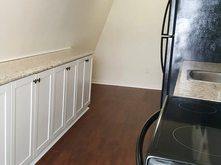 6093 Brooklyn Rd #1 — Photo 10