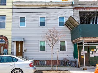 1044 47th Rd, Long Island City, NY 11101