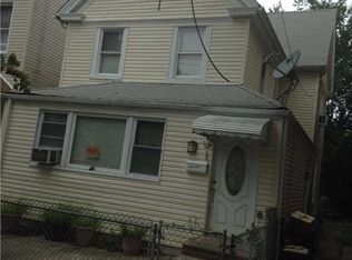 10009 88th Ave, Richmond Hill, NY 11418