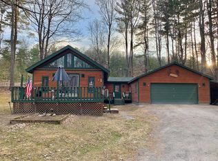 78 Corlear Bay Rd, Keeseville, NY 12944