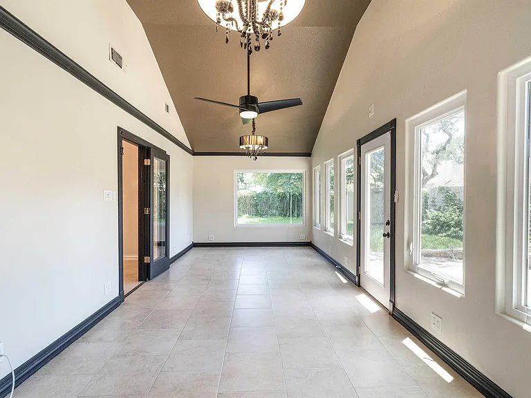 3215 Sesbania Dr — Photo 14