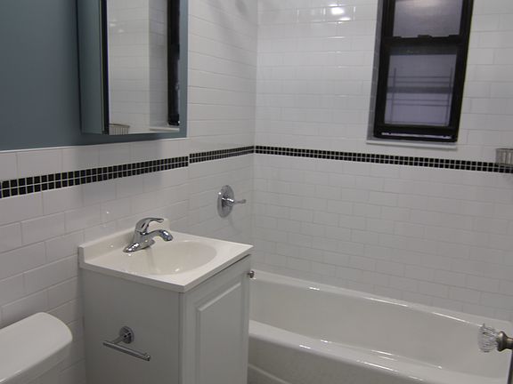 4th image of 3060 48th St APT 1A