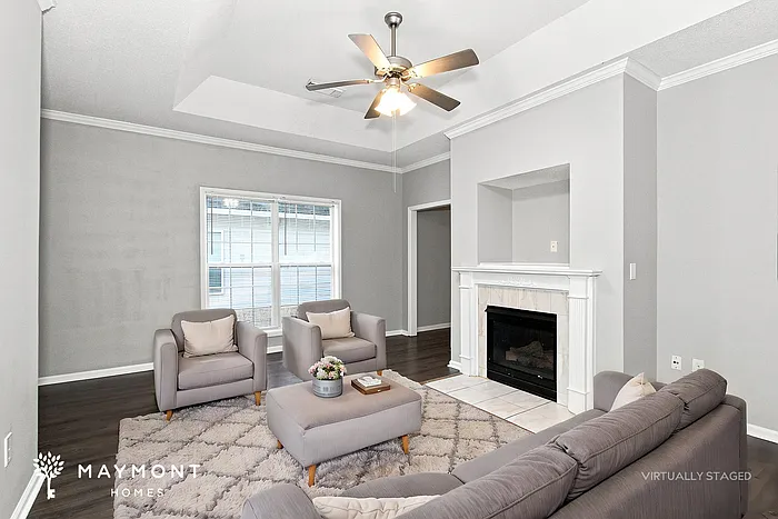3 bed, 2.0 bath, 1382 sqft, $1,699 — Photo 4