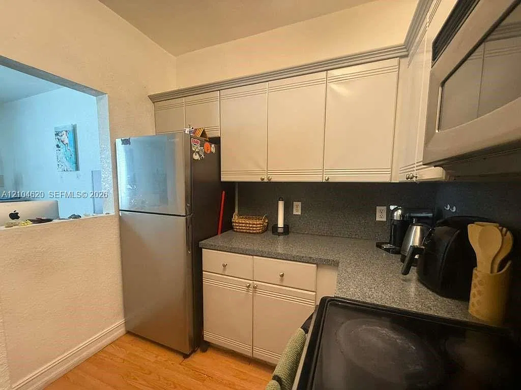 820 Euclid Ave — Photo 4