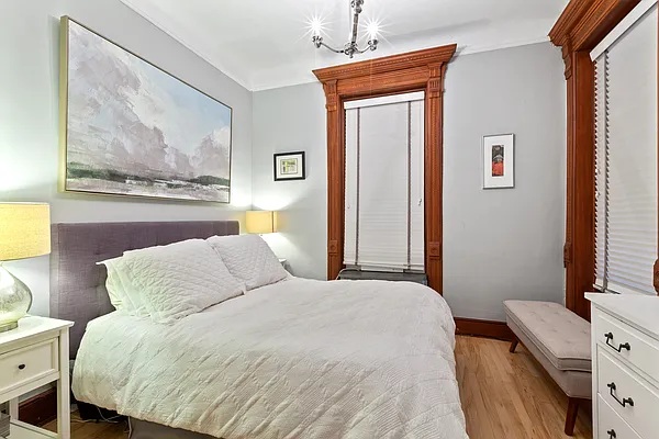 Sold by Compass | media 18