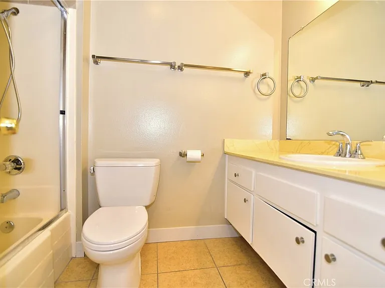 180 Southampton Way #32 — Photo 6