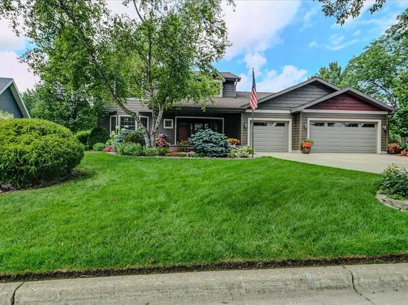14 Bishops Hill Cir, Madison, WI 53717