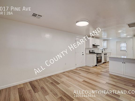 4th image of 4017 Pine Ave