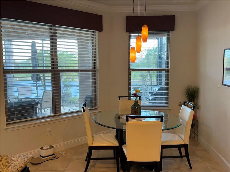 352 Laurel Falls Dr — Photo 21