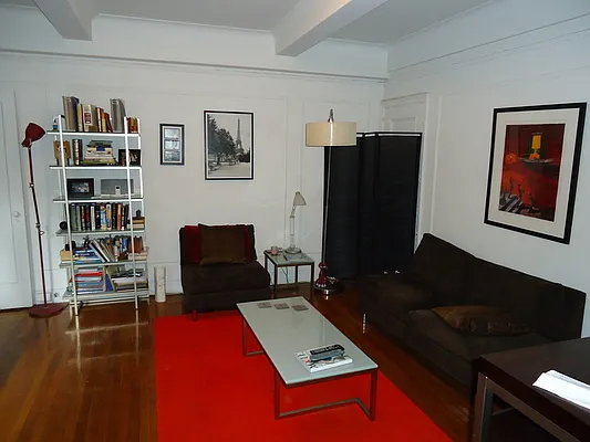 Rented by Pink Stone Realty LLC | media 10