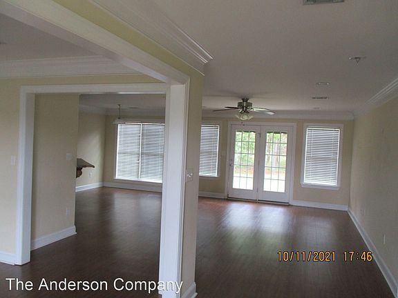 3rd image of 149 White Oak Dr