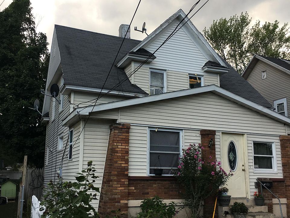 1st image of 2121 Stafford Ave SW