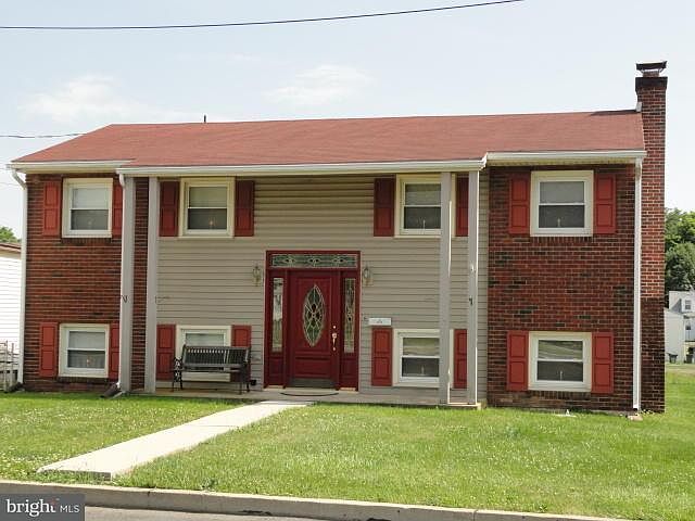 1st image of 2318 Lehman St