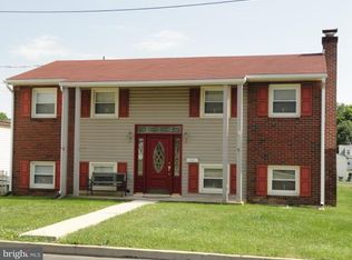 2318 Lehman St, Lebanon, PA 17046
