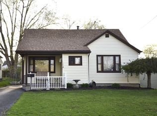 142 Carnegie Ave, Youngstown, OH