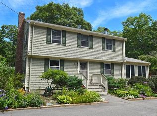 137 Hathaway St, Wareham, MA 02571