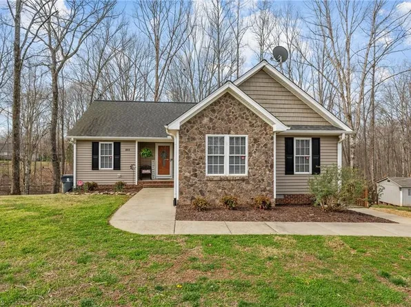 3915 Chucks Ct, Burlington, NC 27215