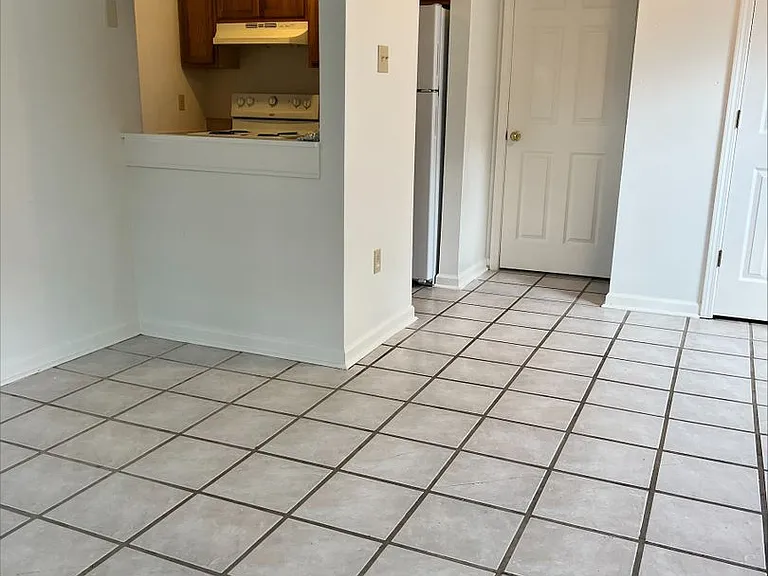 145 N Telemachus St — Photo 2