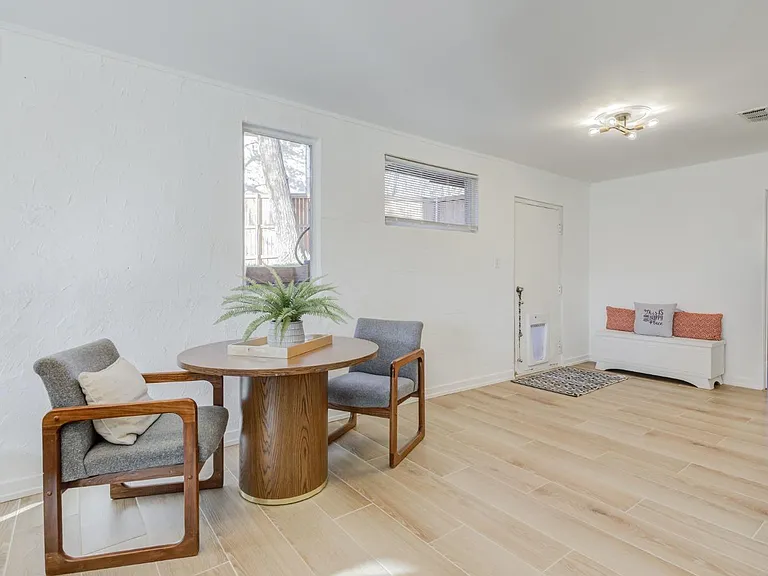 58 E Lakeshore Dr — Photo 25