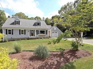 9 Wildwood Ter, Mattapoisett, MA 02739