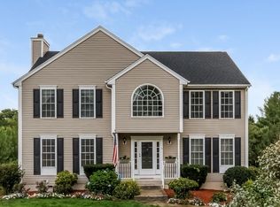 4 Hawk Dr, Salem, NH 03079