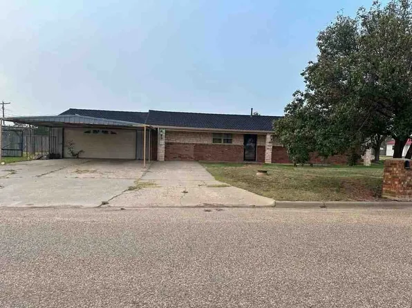 813 NW 8th St, Tulia, TX 79088