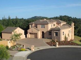 814 Montebello Dr, Santa Rosa, CA 95403