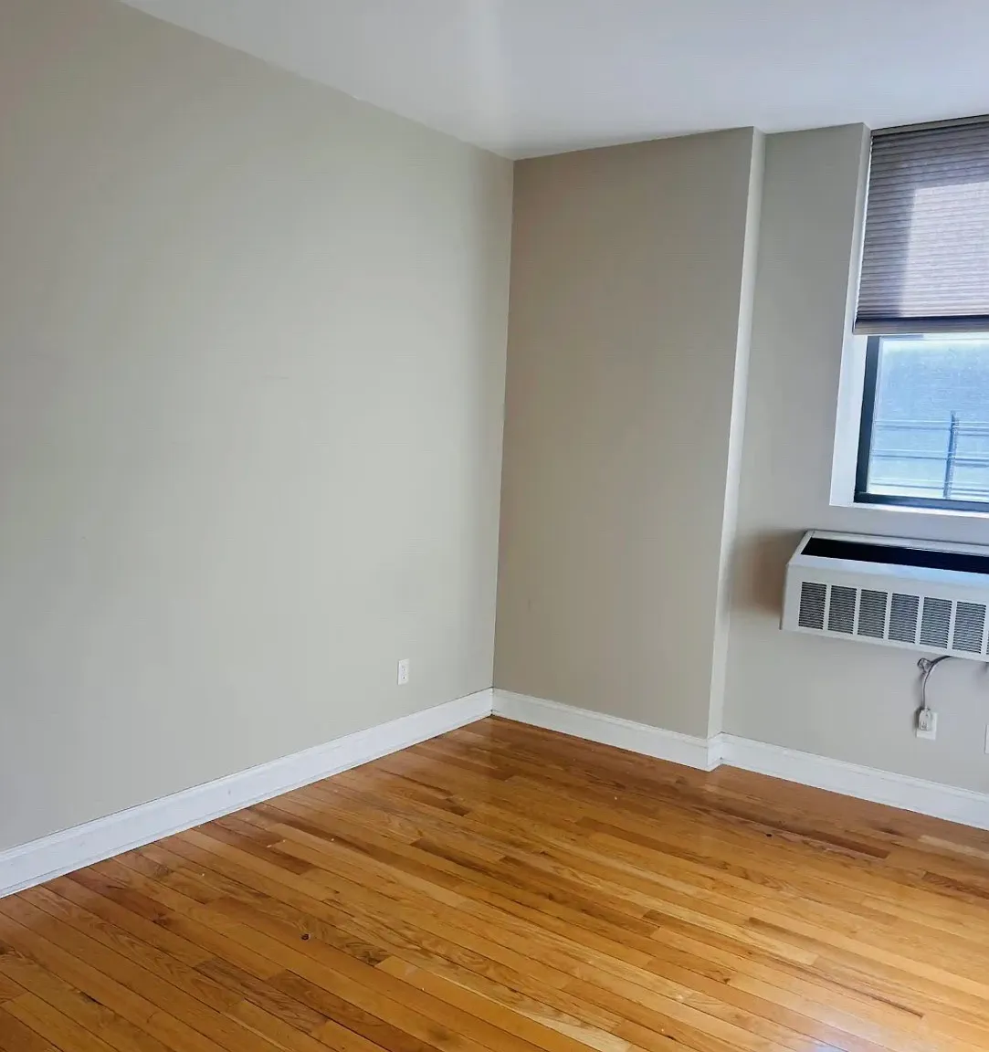 2 bed, $2,500 — Photo 2