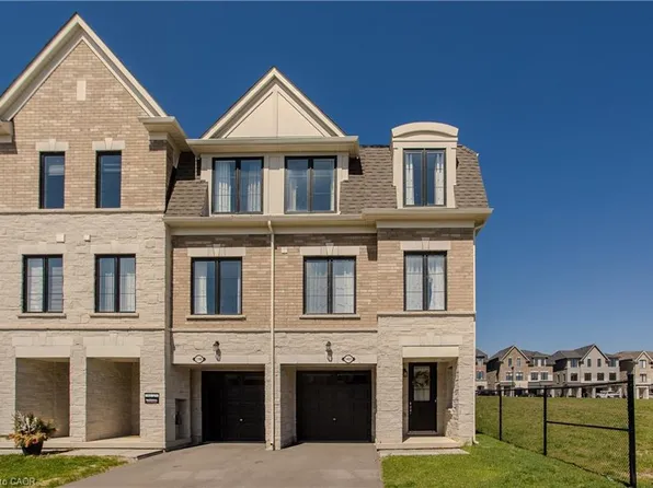 1401 Almonte Dr, Burlington, ON L7P 0V6