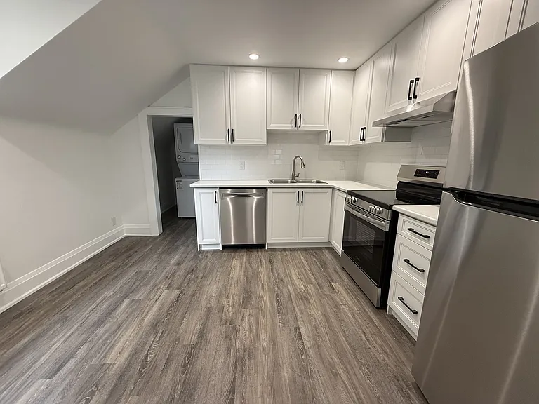 807 Frederick St — Photo 25
