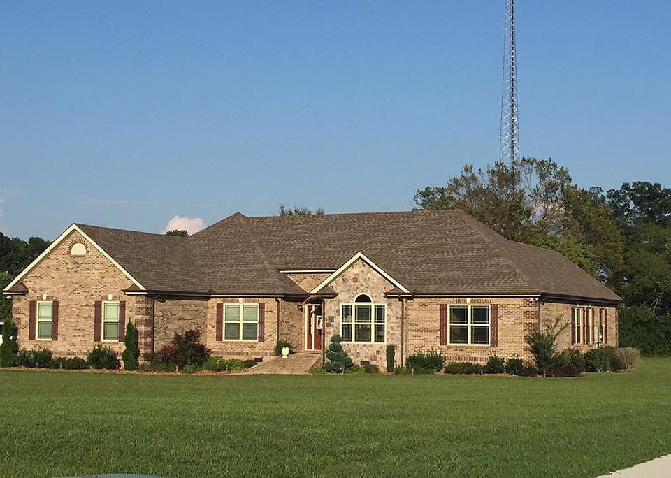 1st image of 381 Roberts Creek Cir