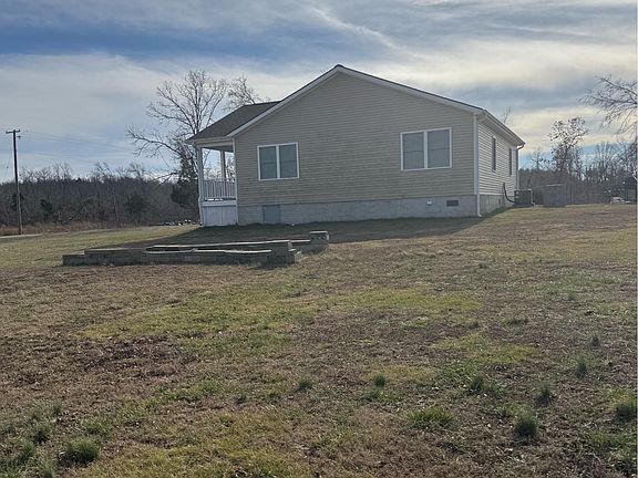 4th image of 340 Jones Keeney Rd