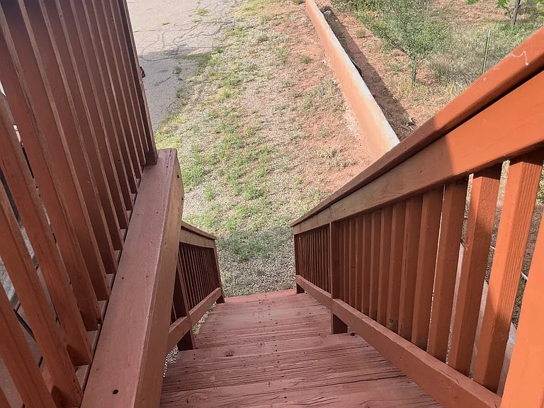 3 Snowline Rd #B — Photo 3