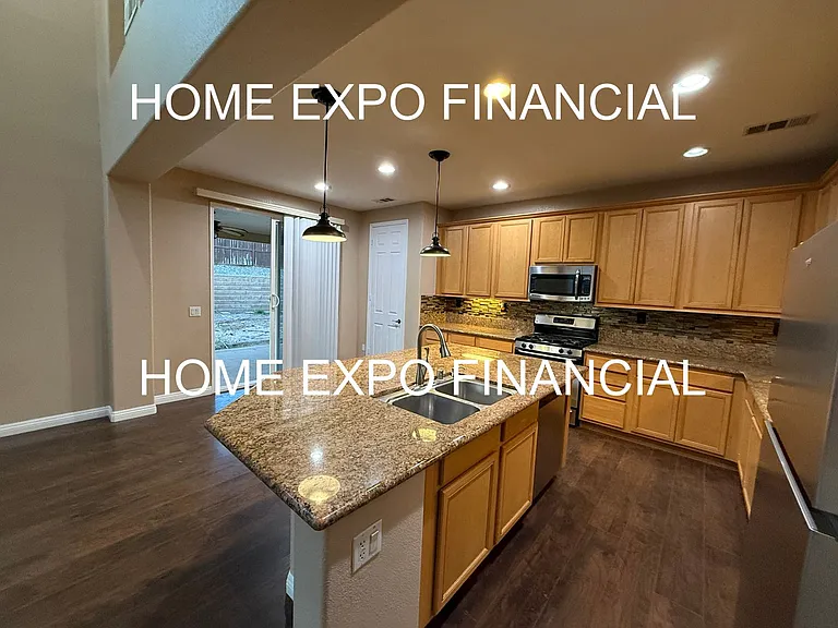 1456 Moonlight Dr — Photo 44