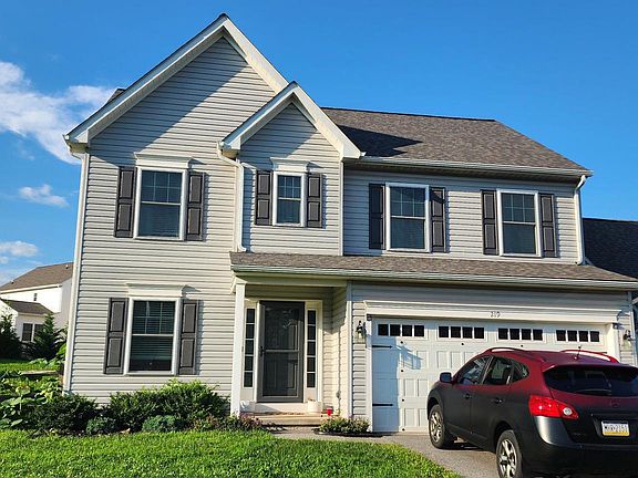 2nd image of 219 Greenwood Dr