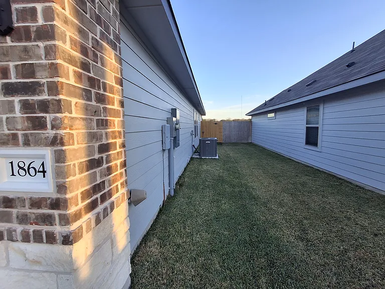 1864 Taggart Trl — Photo 21