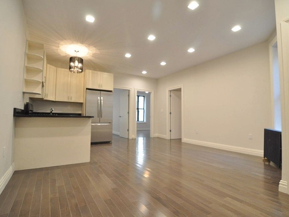 1st image of 285 Eastern Pkwy APT 3