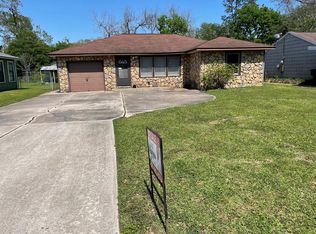 4648 Bellaire Ave, Groves, TX 77619