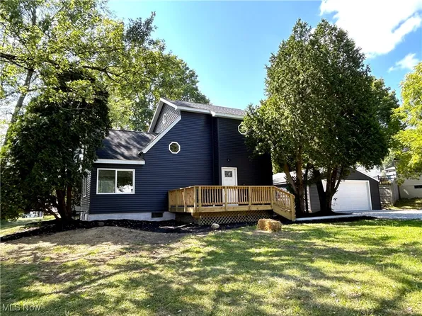 396 Roosevelt Dr, Akron, OH 44305