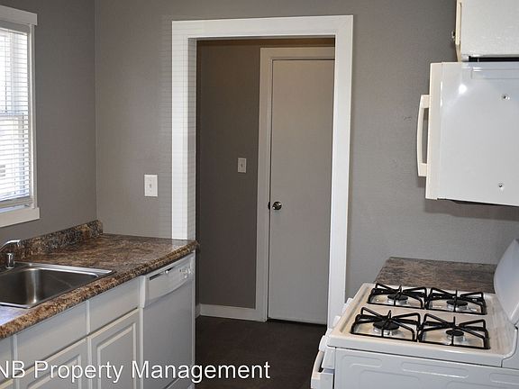 4th image of 5207 Gordon Dr